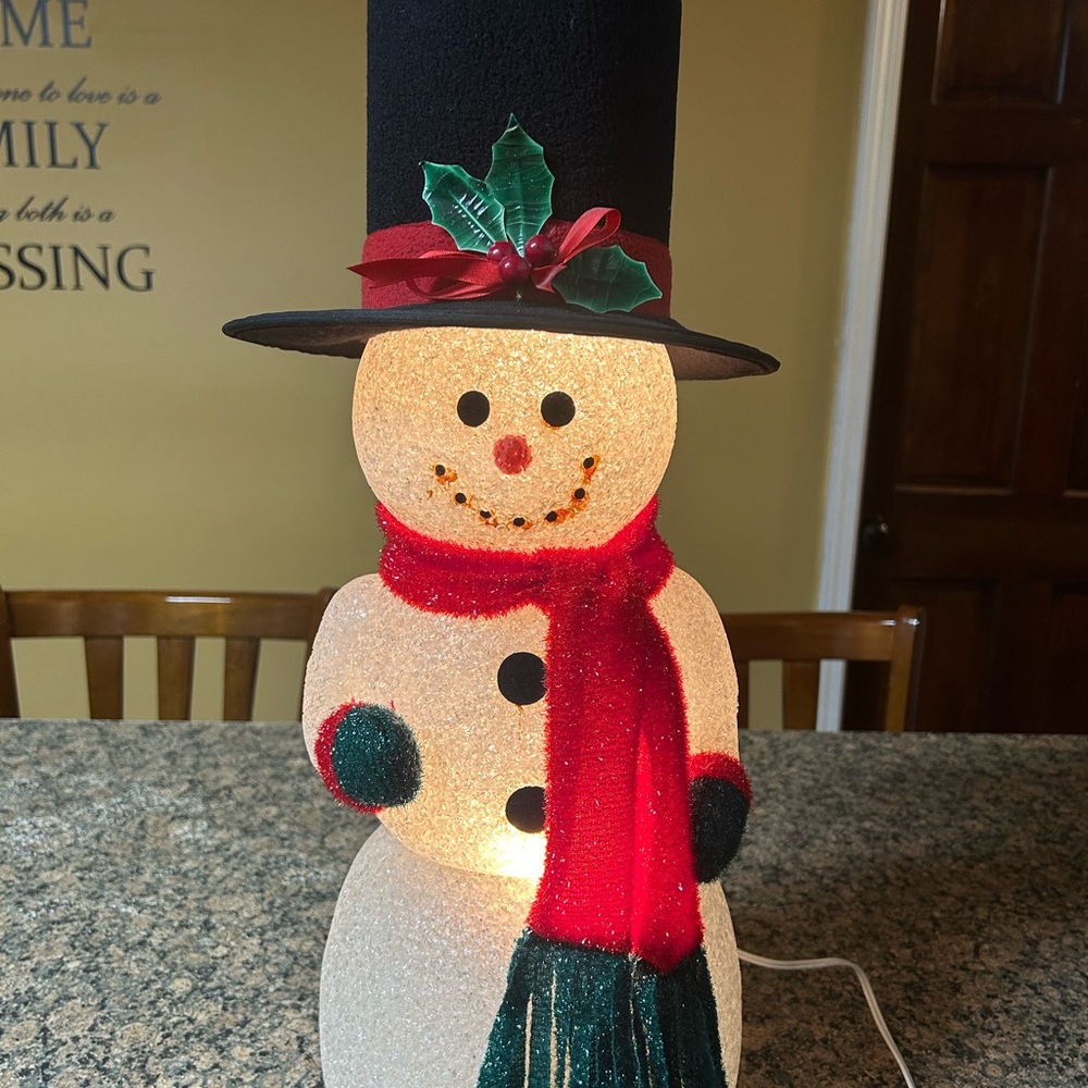 Festive Vintage Snowman Holiday Decoration with Red Scarf🎄